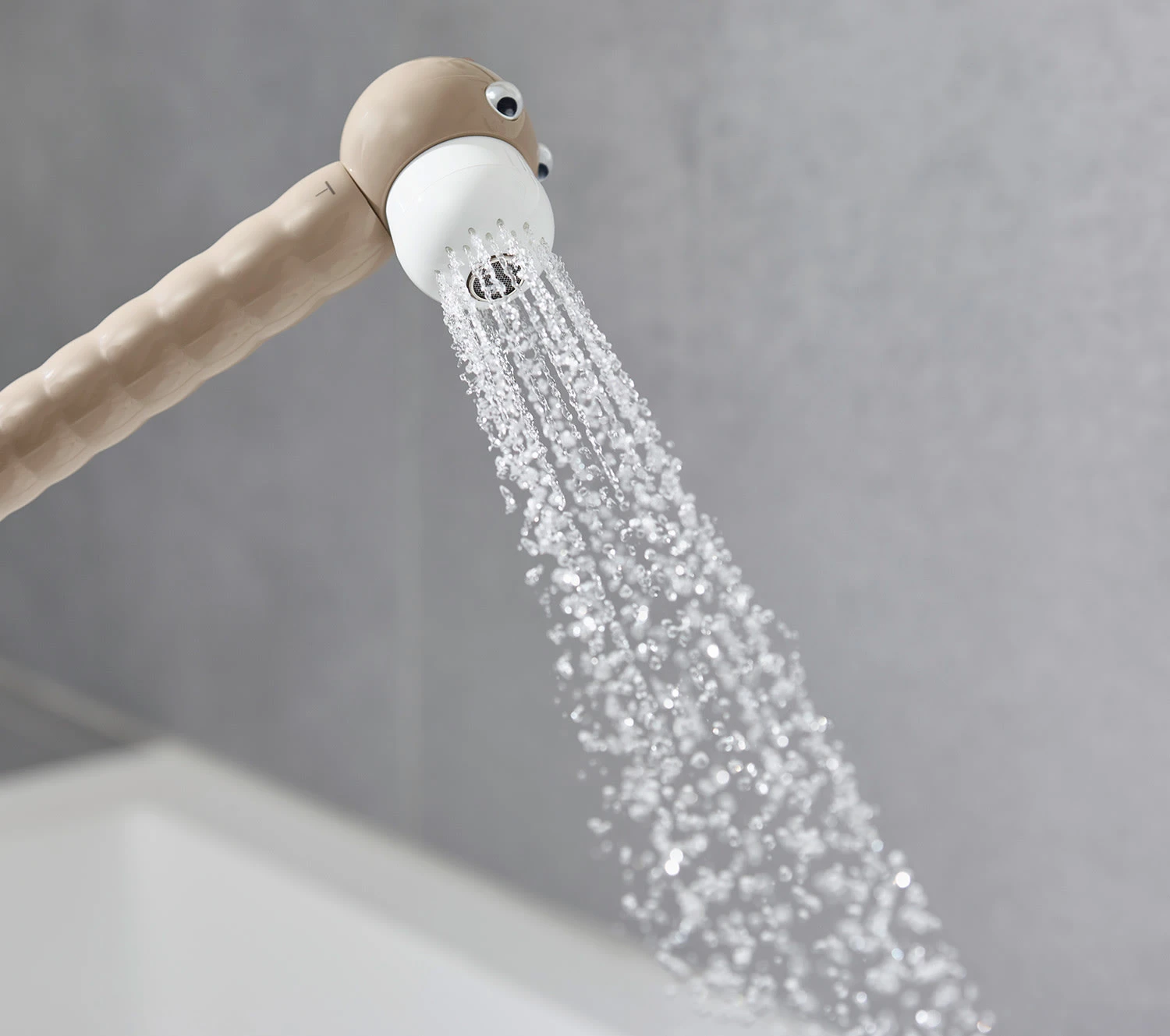 Hansgrohe Jocolino Kinderhandbrause "Löwe" Mit 2 Strahlarten 3 Hansgrohe Jocolino Kinderhandbrause "Löwe" Mit 2 Strahlarten