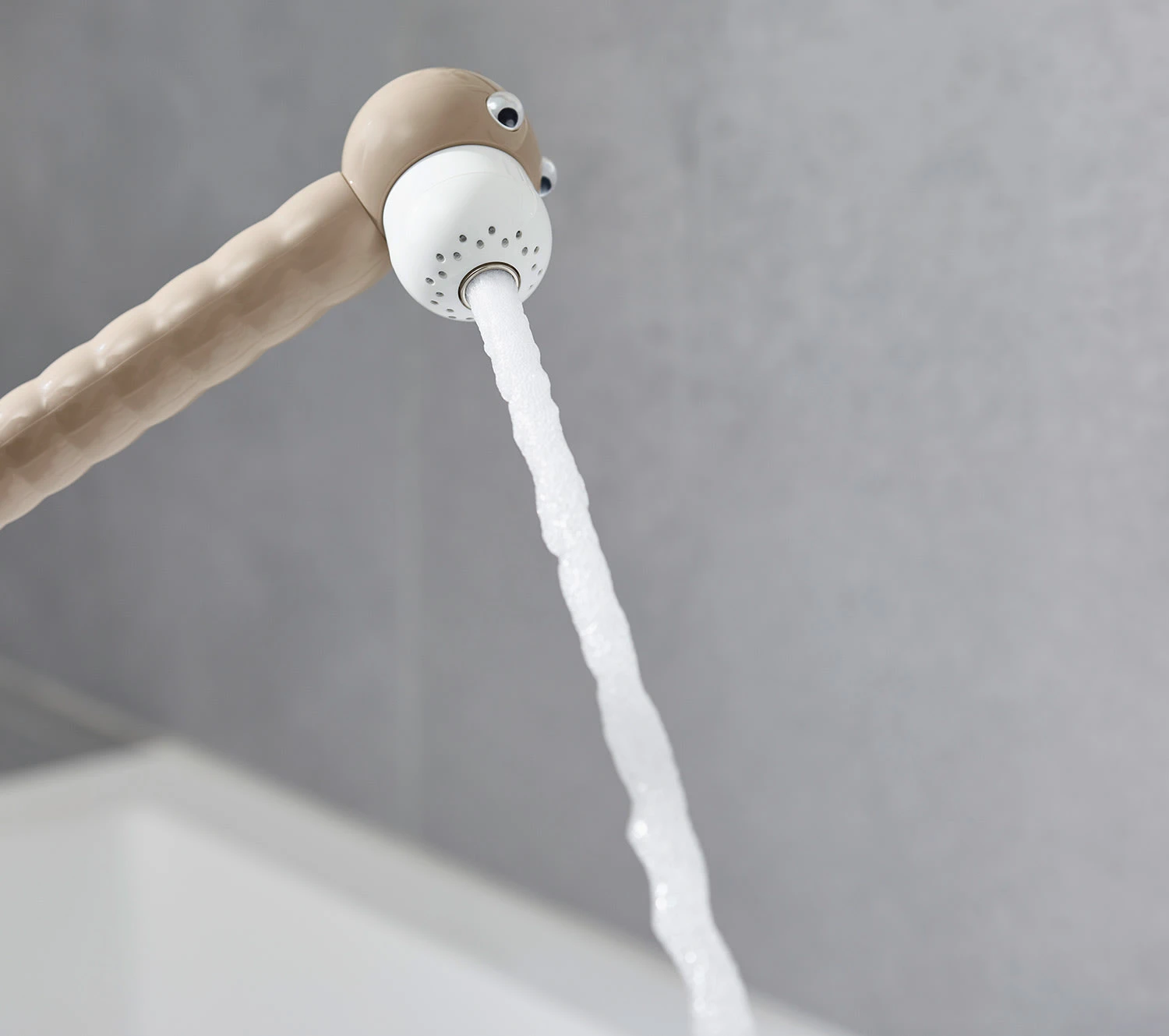 Hansgrohe Jocolino Kinderhandbrause "Löwe" Mit 2 Strahlarten 4 Hansgrohe Jocolino Kinderhandbrause "Löwe" Mit 2 Strahlarten – Bild 2