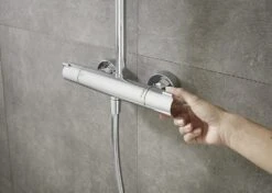 Hansgrohe Crometta E 240 1jet Showerpipe -Hansgrohe Brause Geschaft hersteller hansgrohe brausenprogramm showerpipe crometta 240 3906005
