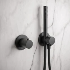 Keuco IXMO Black Selection Unterputz Duschsystem Mit Thermostat, Stabhandbrause Und Kopfbause, Runde Rosette 11 Keuco IXMO Black Selection Unterputz Duschsystem Mit Thermostat, Stabhandbrause Und Kopfbause, Runde Rosette -Hansgrohe Brause Geschaft keuco ixmo komplettset black selection unterputz 8679475